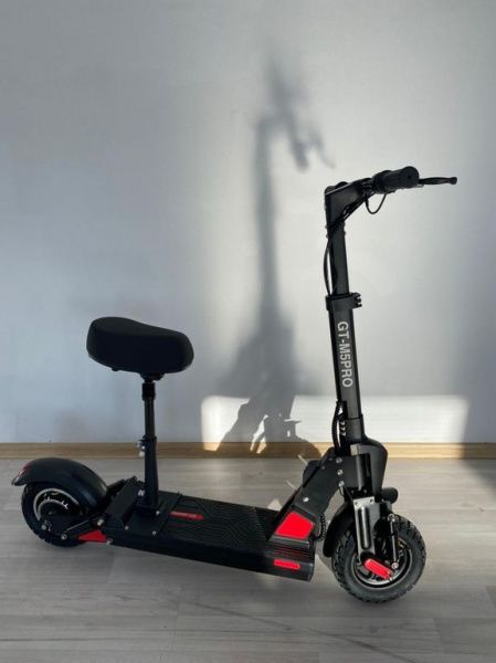 ЭЛЕКТРОСАМОКАТ GT M5 Pro  New 18 ah